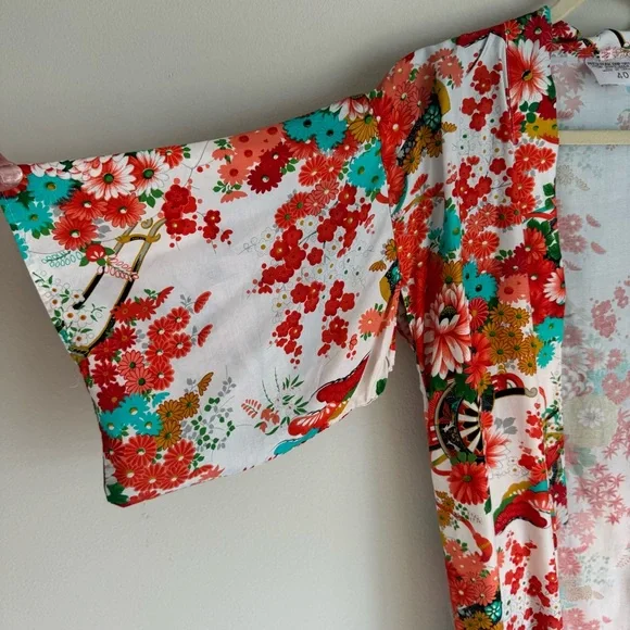 Vintage Japanese Floral Kimono Robe | Size 40 | Made in Japan - Picture 7 of 9